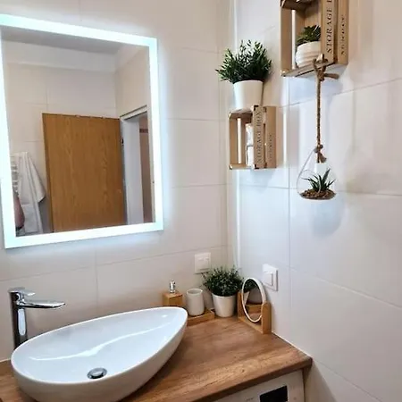 Appartement S Parkovanim Priamo Na Strbskom Plese Štrbské Pleso