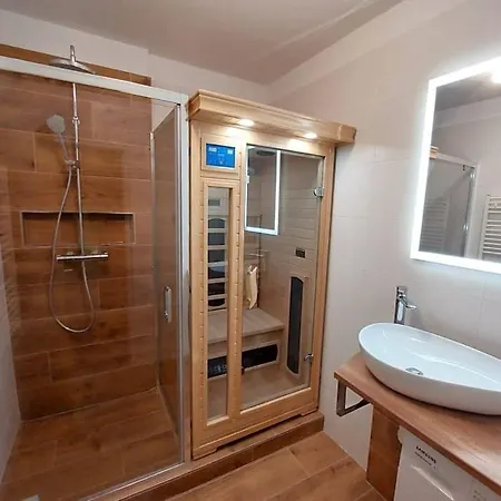 S Parkovanim Priamo Na Strbskom Plese Apartman